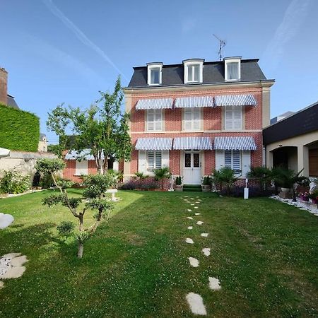 Appartement En Residence Gisors Luaran gambar