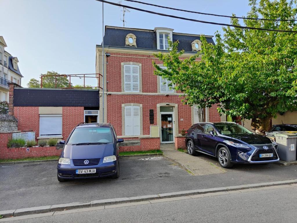 Appartement En Residence Gisors Luaran gambar