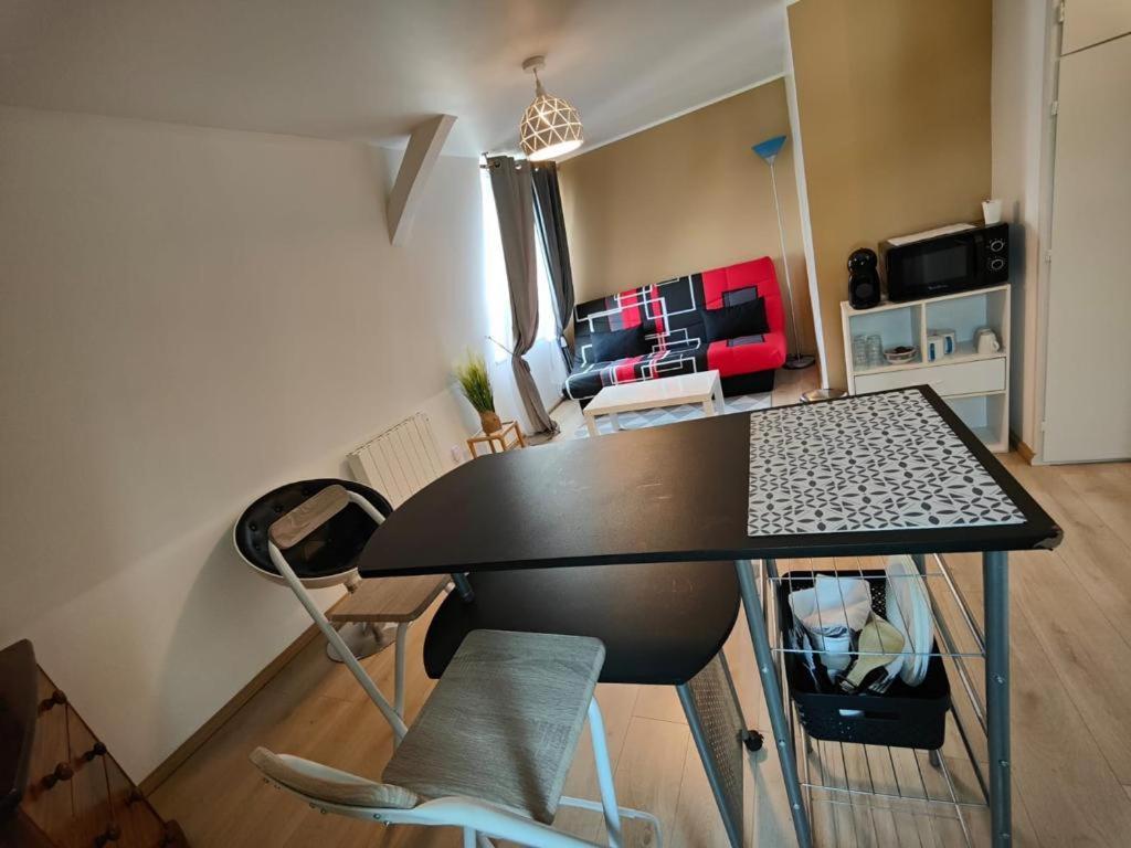 Appartement En Residence Gisors Luaran gambar