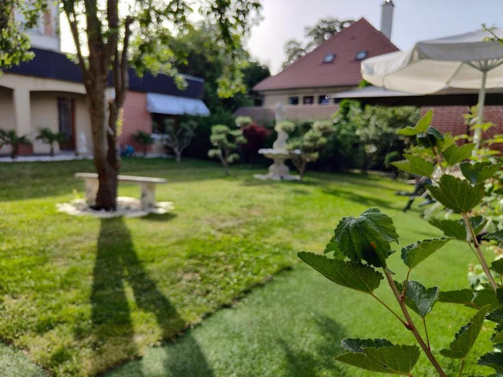 Appartement En Residence Gisors Luaran gambar
