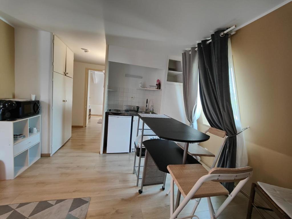Appartement En Residence Gisors Luaran gambar
